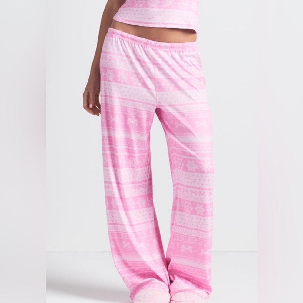 SKIMS Logo Plush Pointelle Straight Leg Pant in Pink Bubblegum Bow size XXS